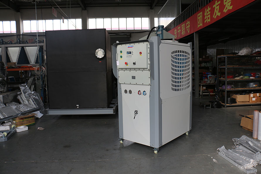 石油業(yè)、化工業(yè)、制藥業(yè)反應(yīng)釜配套制冷機(jī)組